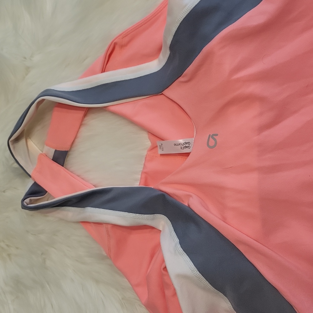 Gap Fit Tank top